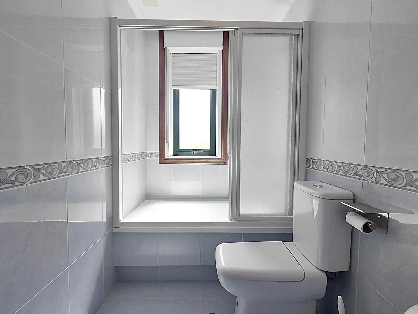 Baño de Planta baja de alquiler en Vilagarcía de Arousa con Amueblado