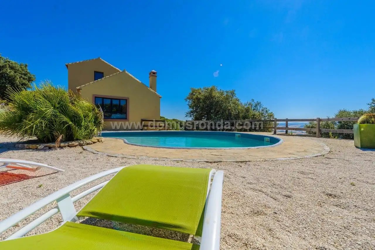 Vista exterior de Casa o chalet en venta en Montecorto con Aire acondicionado y Terraza