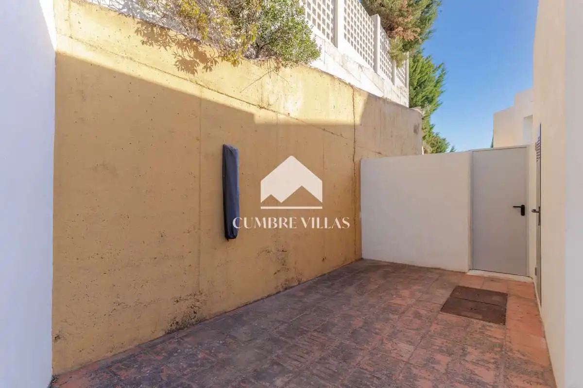 Terrassa de Casa o xalet en venda en La Herradura