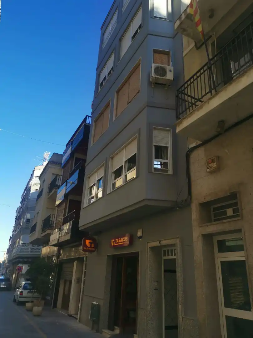 Piso en venta en Calle Purísima 43