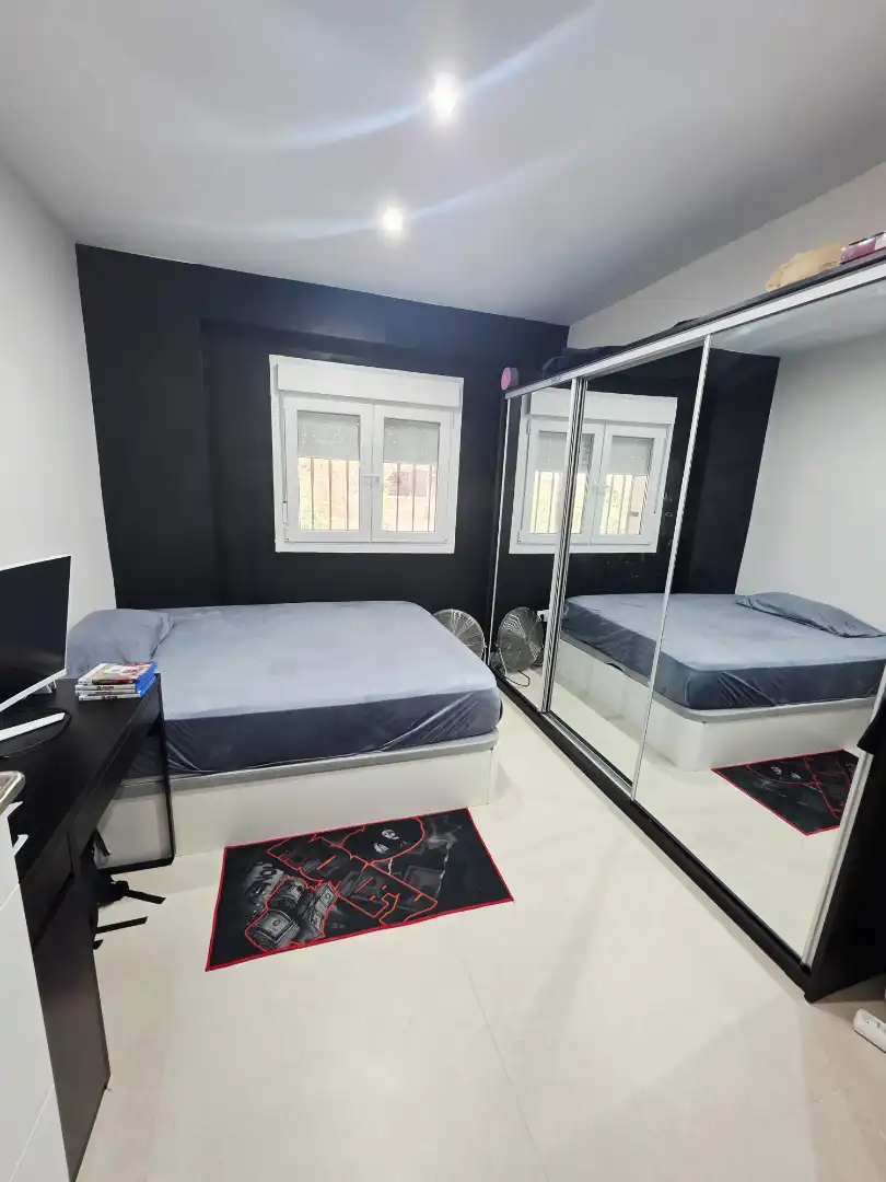 Bedroom of Ground floor for sale in Sabadell  with Furnished, Oven and Washing machine