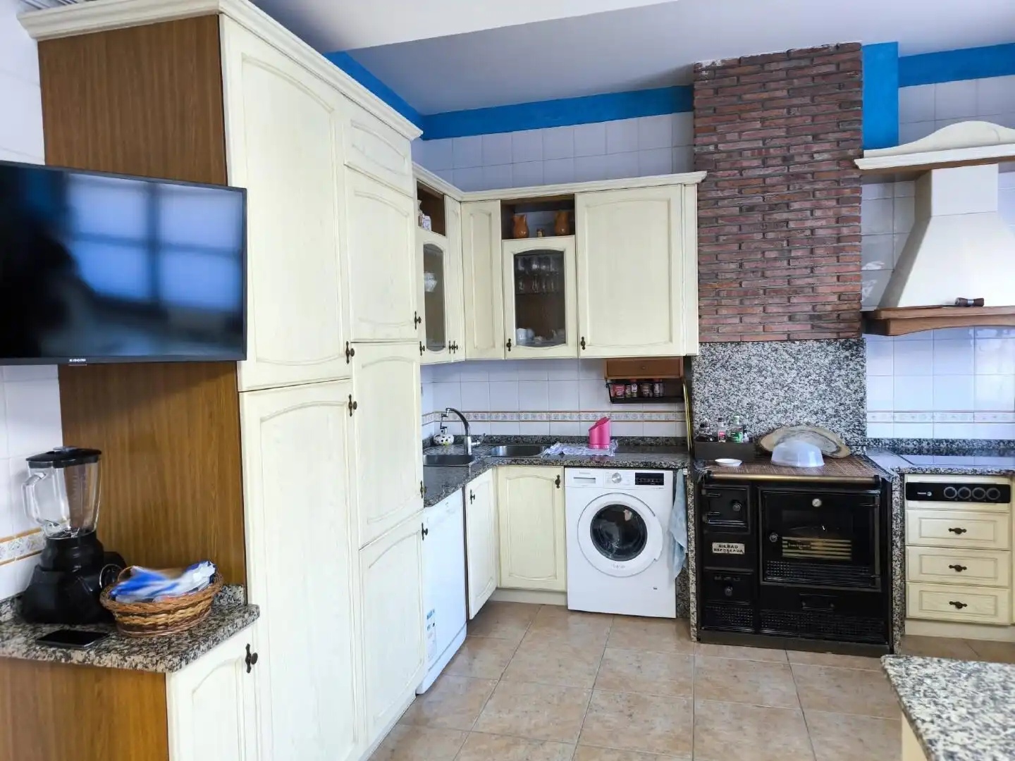 Cuina de Casa o xalet en venda en Castro-Urdiales