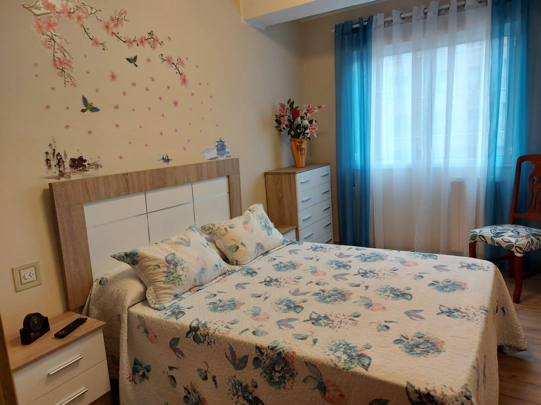 Bedroom of Flat to rent in Gijón   with Heating and Terrace