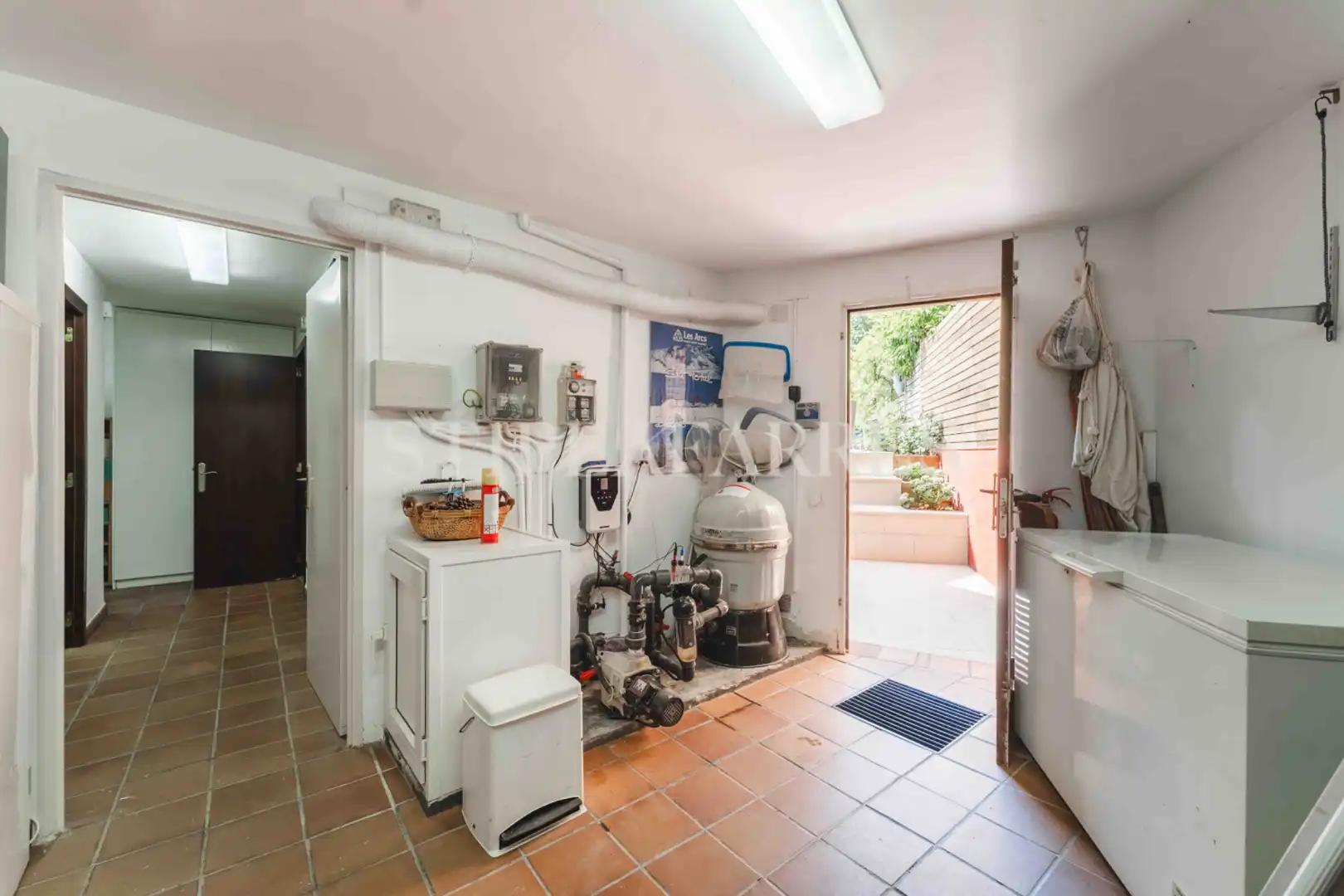 Haus oder Chalet zum Verkauf in Barcelona mit Klimaanlage, Heizung und Privatgarten