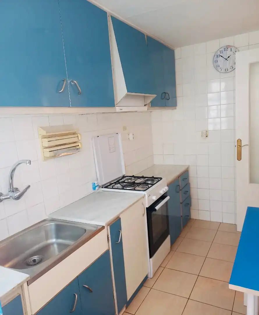 Küche von Wohnung zum Verkauf in Gandia mit Klimaanlage, Heizung und Terrasse