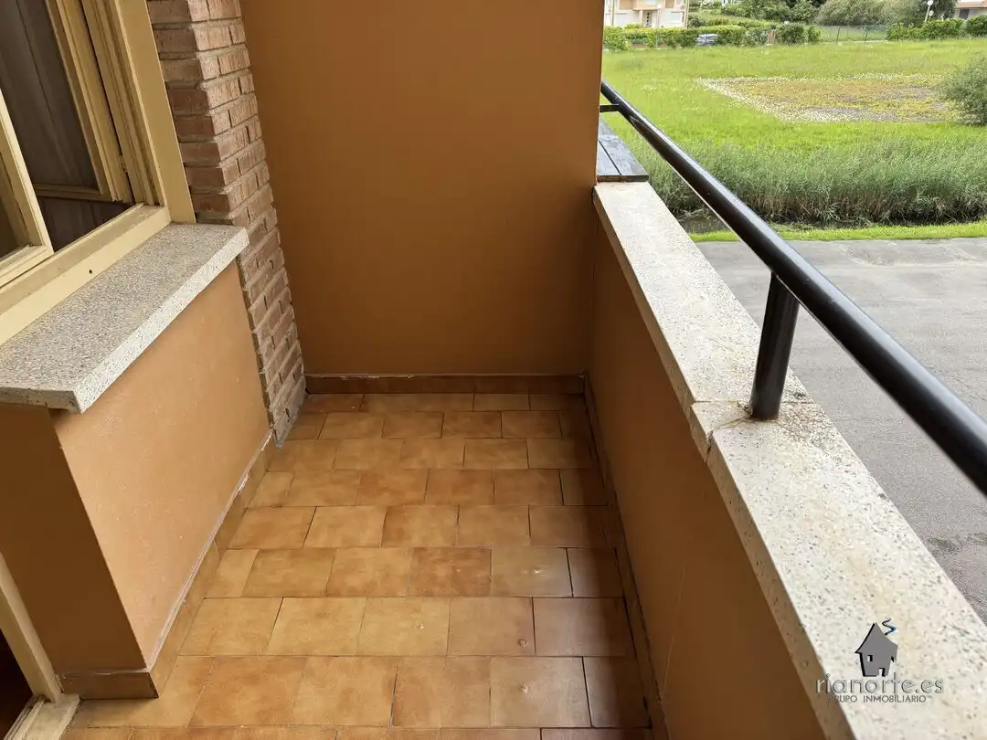 Terraza de Piso en venta en Ribadesella con Calefacción