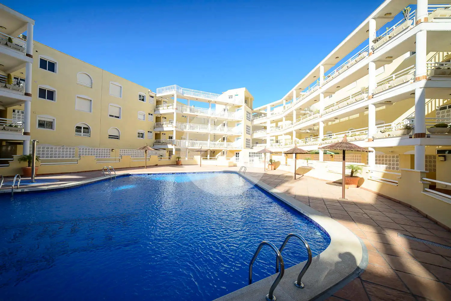 Swimming pool of Flat for sale in Orihuela  with Furnished, Oven and Washing machine