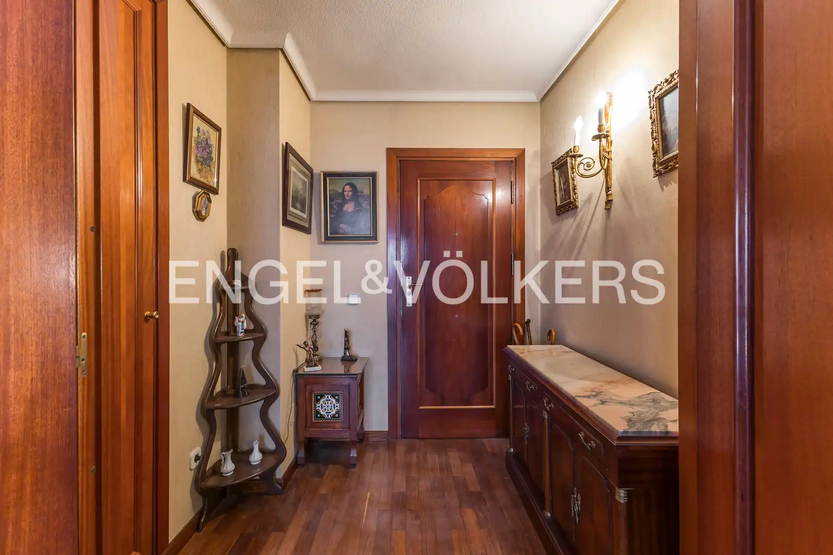 Wohnung zum Verkauf in Madrid mit Heizung, Parkett und Abstellraum