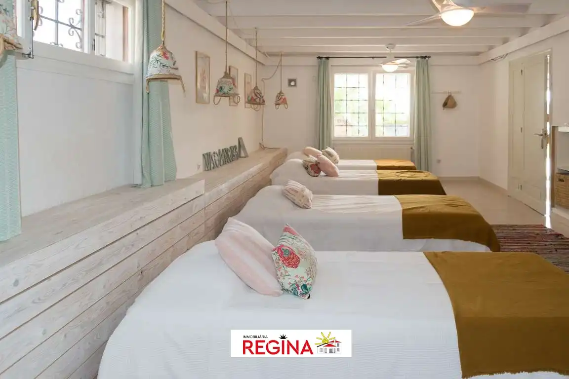Chalet con piscina en venta en Carrer Pinedes, imagen 16