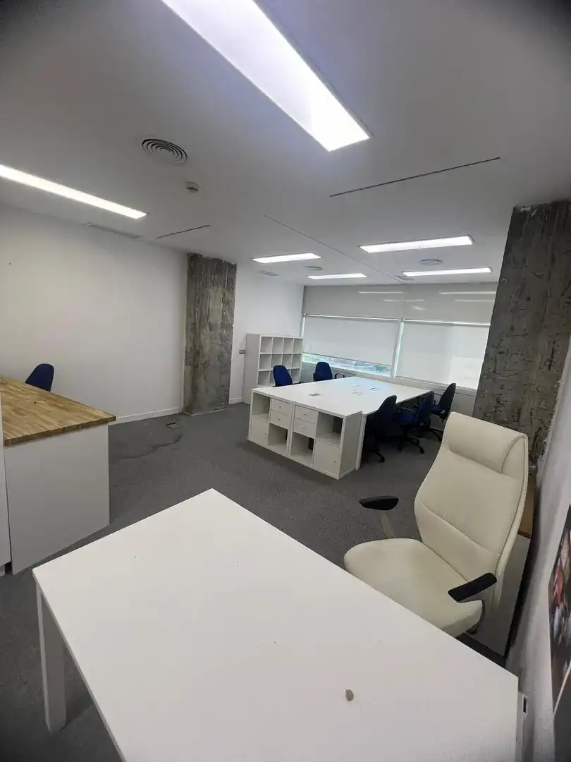Oficina de lloguer a Barrio del Nervión