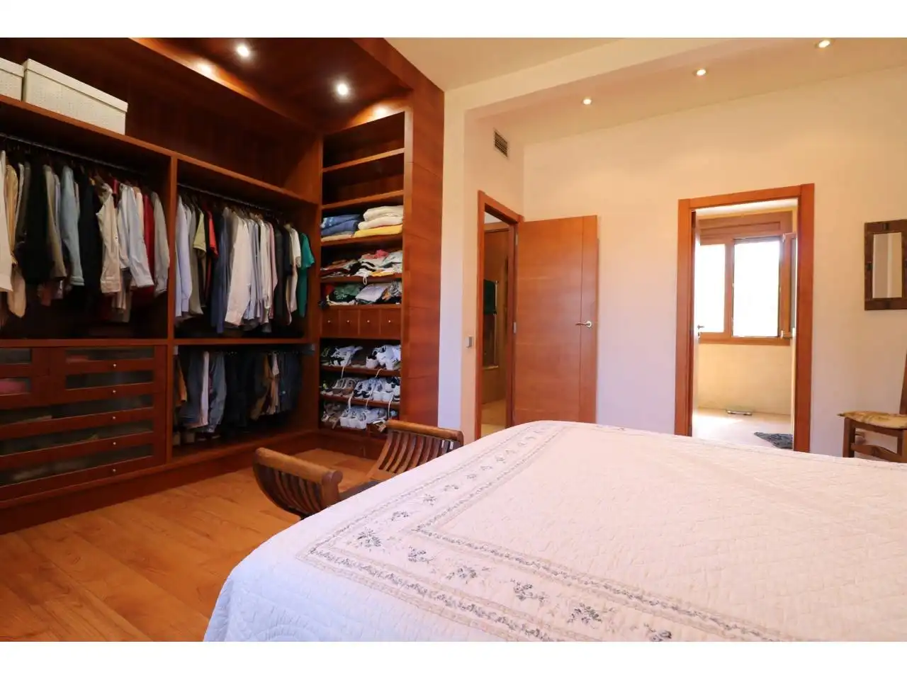 Dormitori de Casa o xalet en venda en Cerdanyola del Vallès