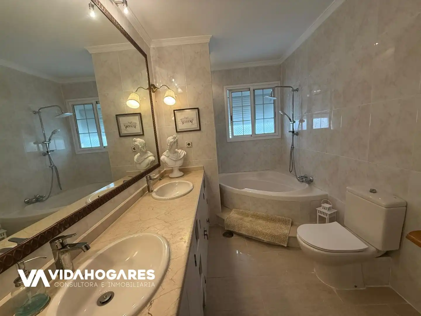 Bathroom of Flat for sale in Rota  with Terrace