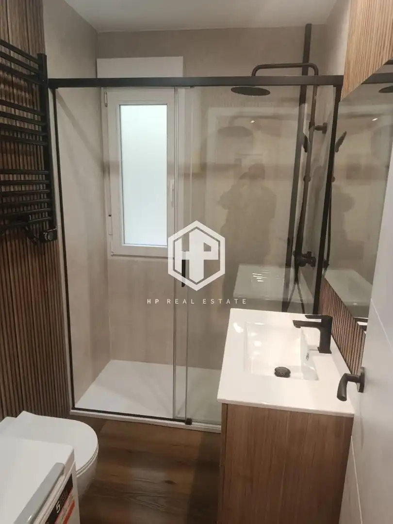Baño de Piso de alquiler en Madrid con Amueblado