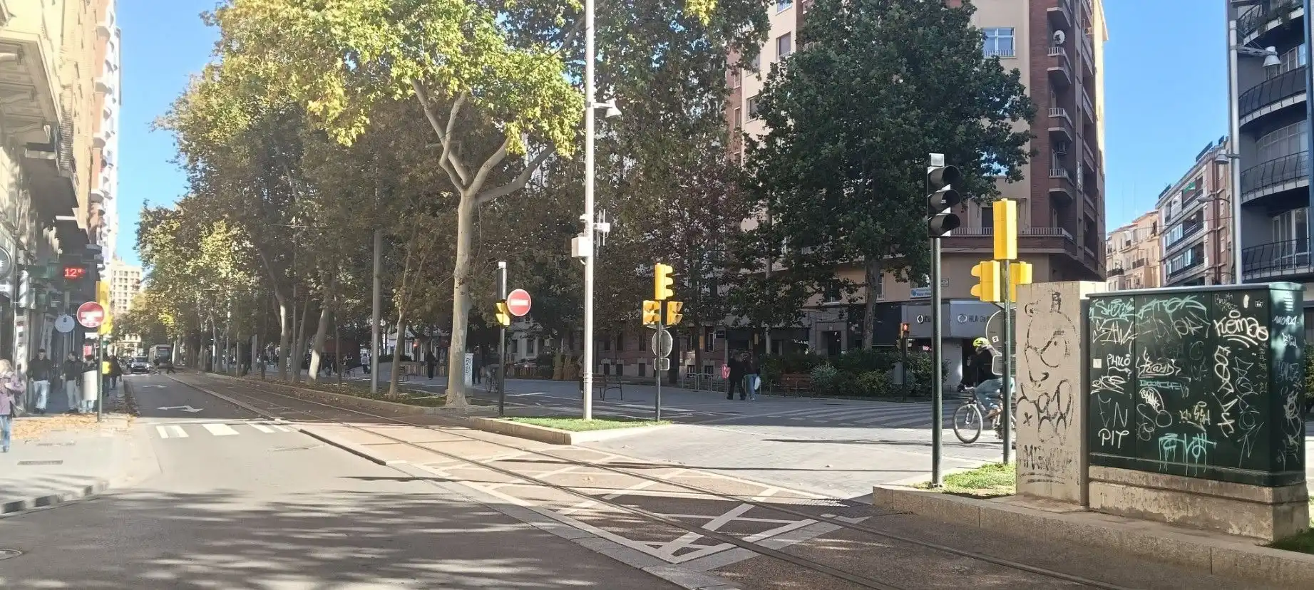 Local de alquiler en dato, Doctor Cerrada