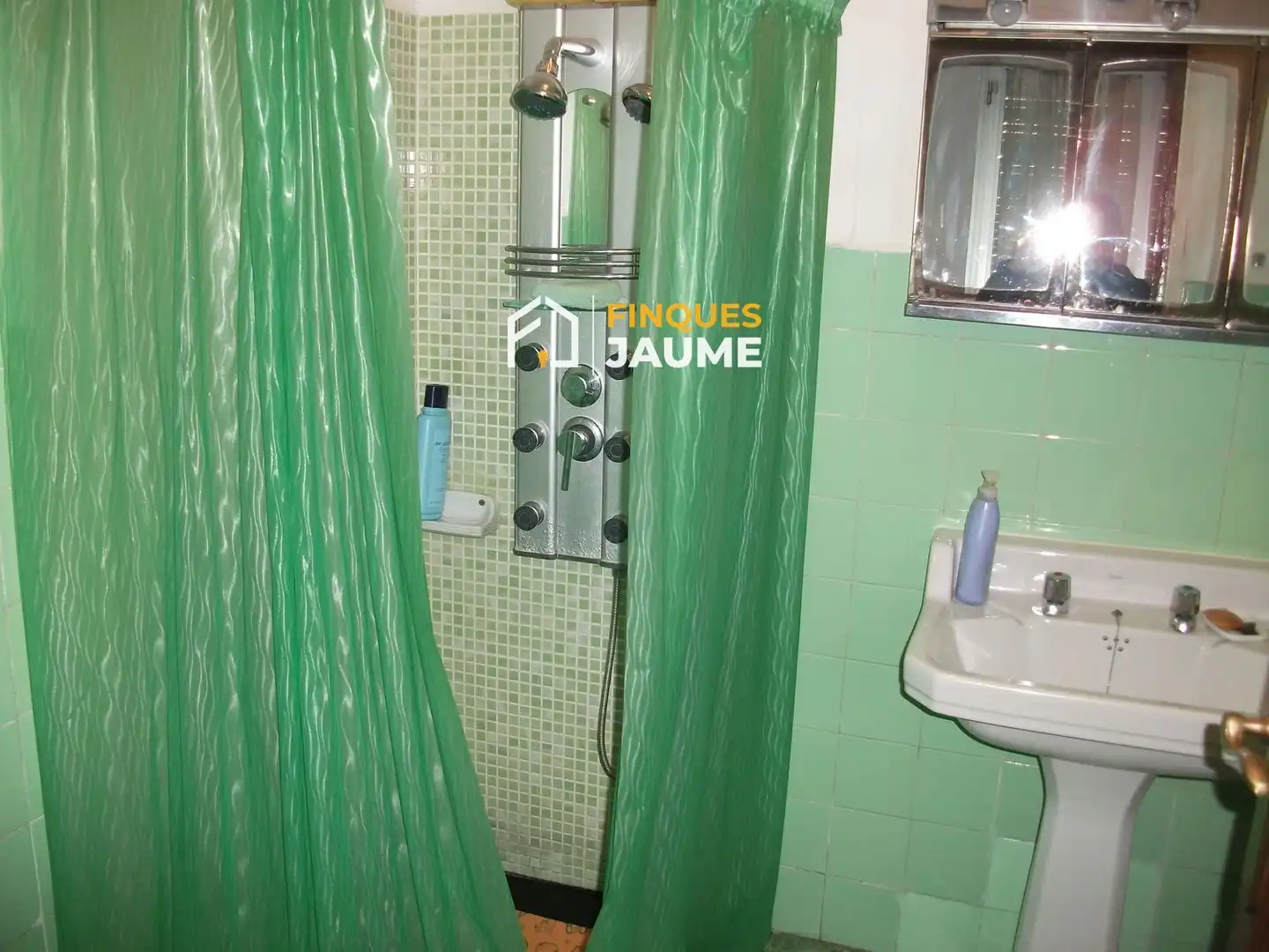 Baño de Casa o chalet en venta en Maials con Calefacción, Terraza y Trastero