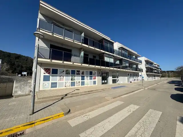 Aparcament amb ascensor en venda a Carrer Bomba 1, imagen 3