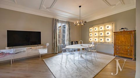 Barcelona, junto a Paseo de Gracia, l’Eixample, piso recientemente reformado, de 209m2 con 3 dormitorios y 3 baños, imatge 2