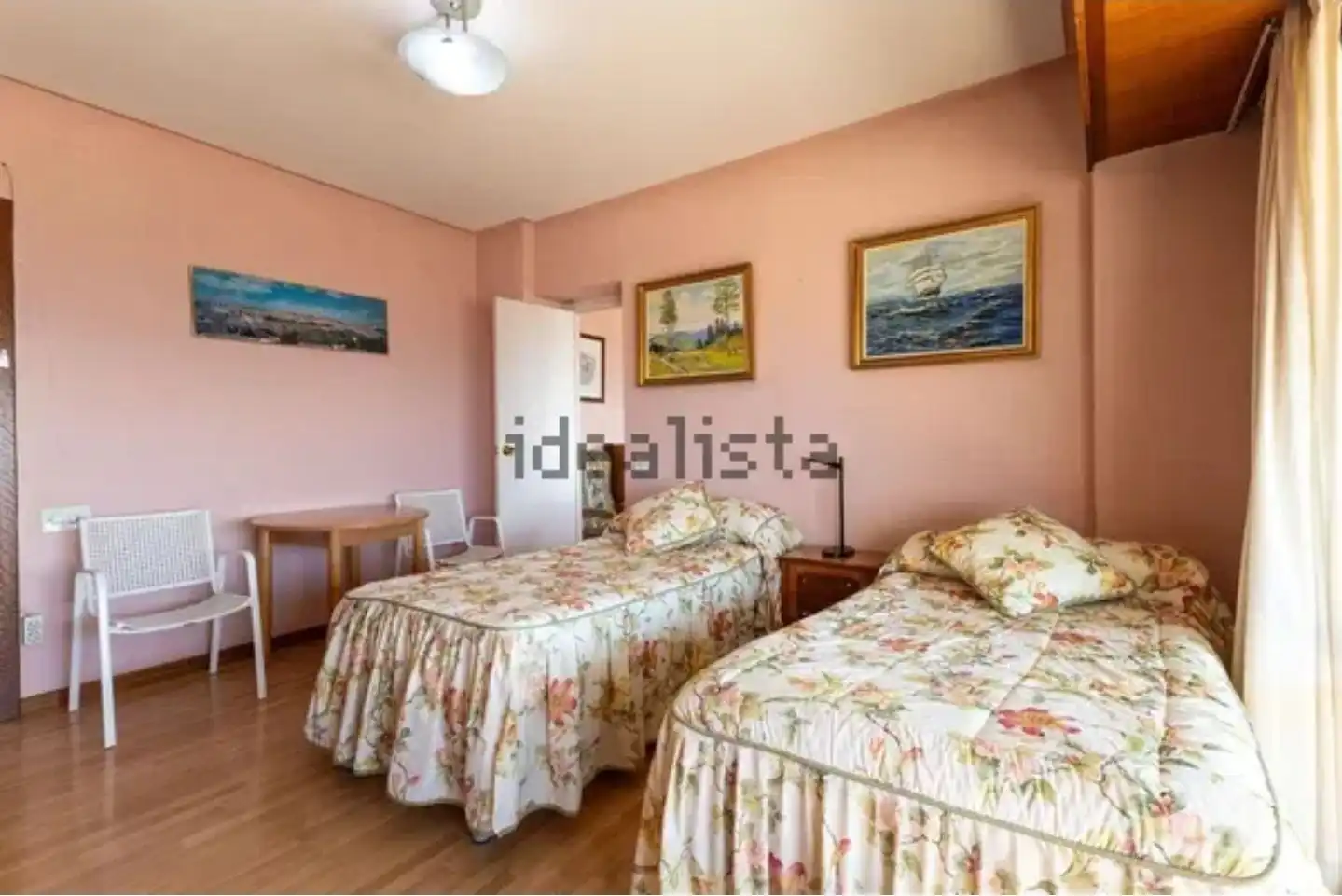 Habitación de Piso en venta en Alicante / Alacant con Calefacción y Terraza