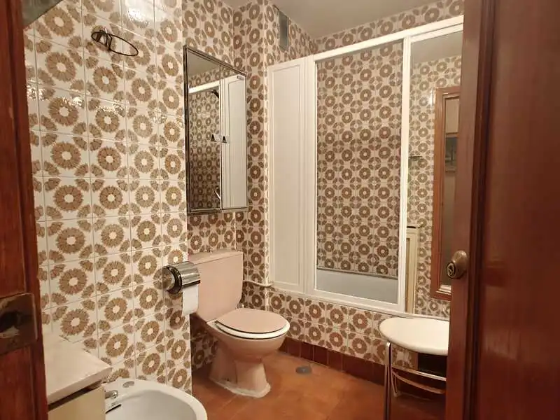 Bathroom of Flat for sale in Alcorcón  with Terrace and Storage room