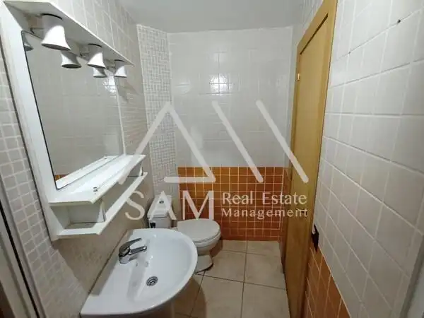 Planta baja en venta en Nou Barris