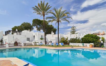 Swimming pool of Attic for sale in Marbella  with Terrace and Balcony