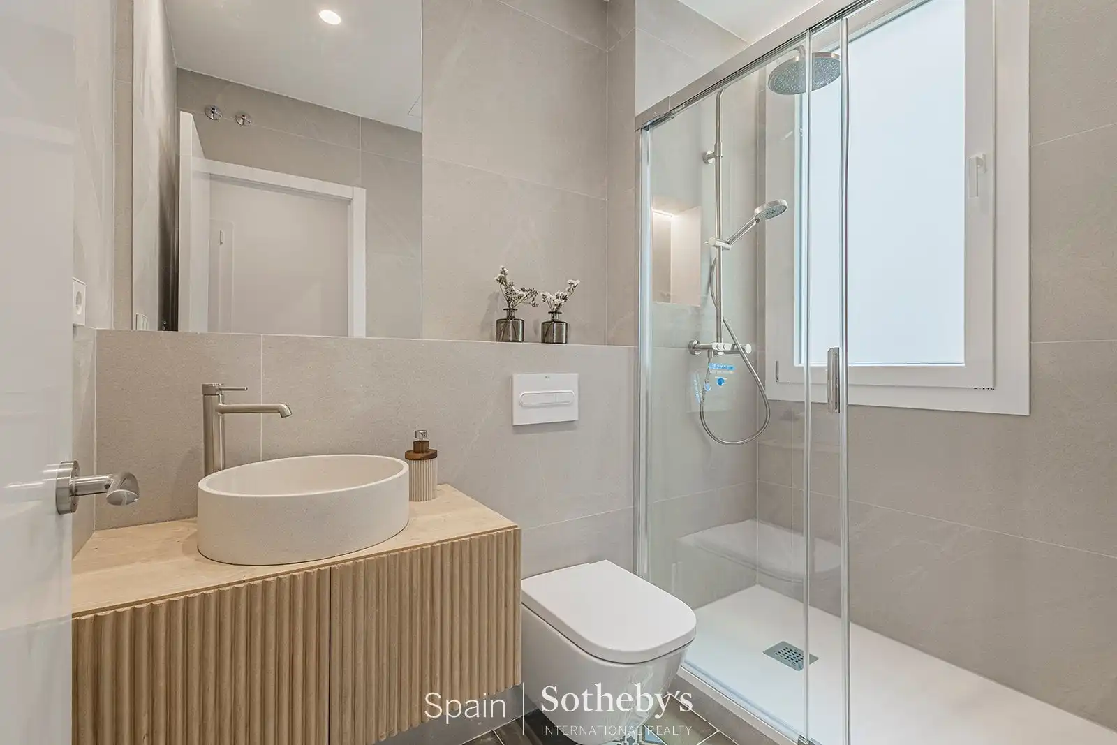 Baño de Apartamento en venta en Barcelona con Aire acondicionado y Calefacción
