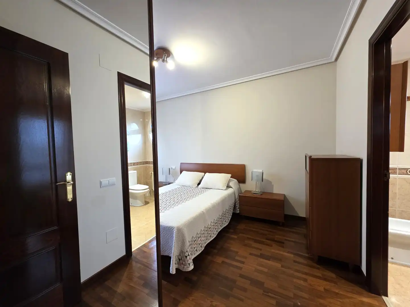 Schlafzimmer von Wohnung zur Miete in Sur