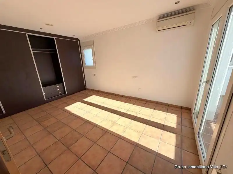 Haus oder Chalet zum Verkauf in Dénia mit Klimaanlage, Heizung und Privatgarten
