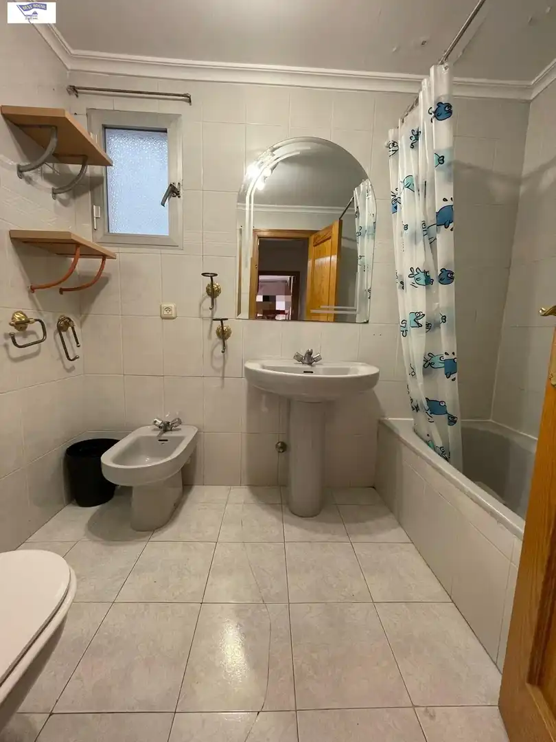 Badezimmer von Wohnung zum Verkauf in Albacete mit Heizung, Abstellraum und Balkon