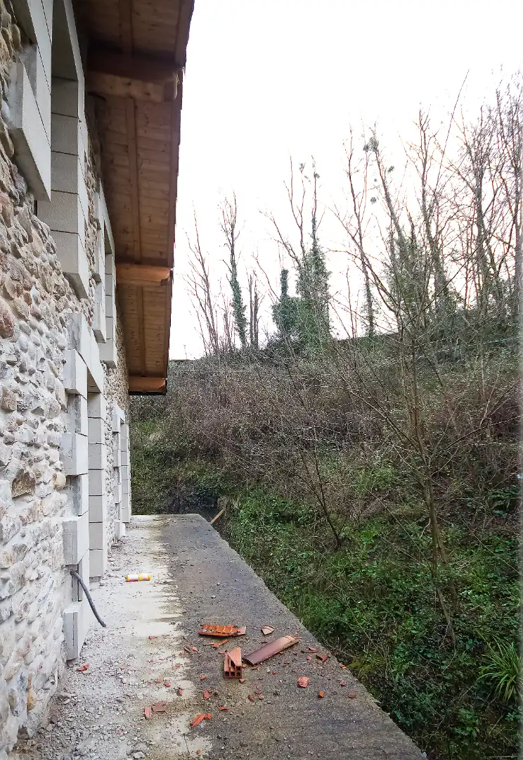 Casa adosada en venda en Segura amb Jardí privat