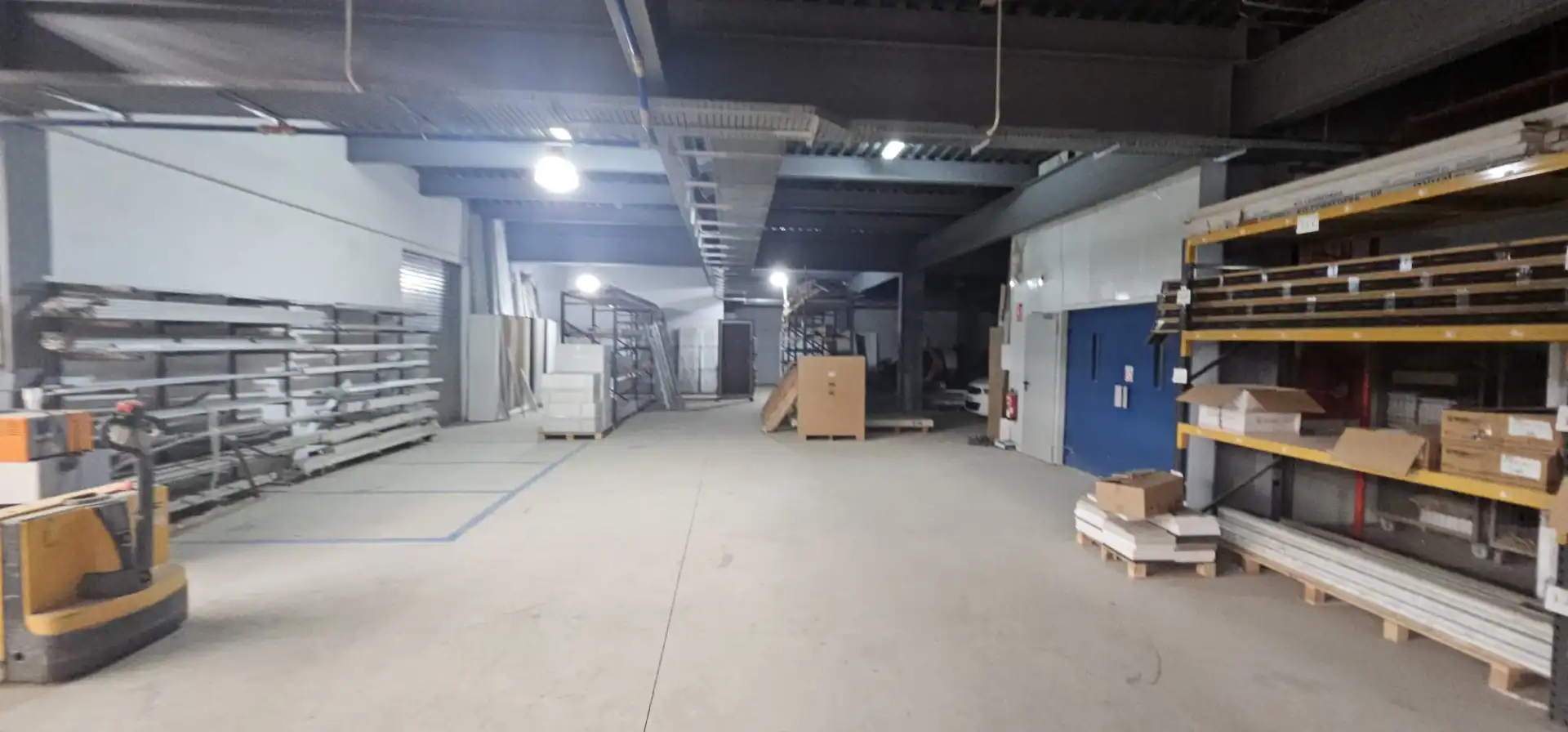 Nau industrial de lloguer en La Unión