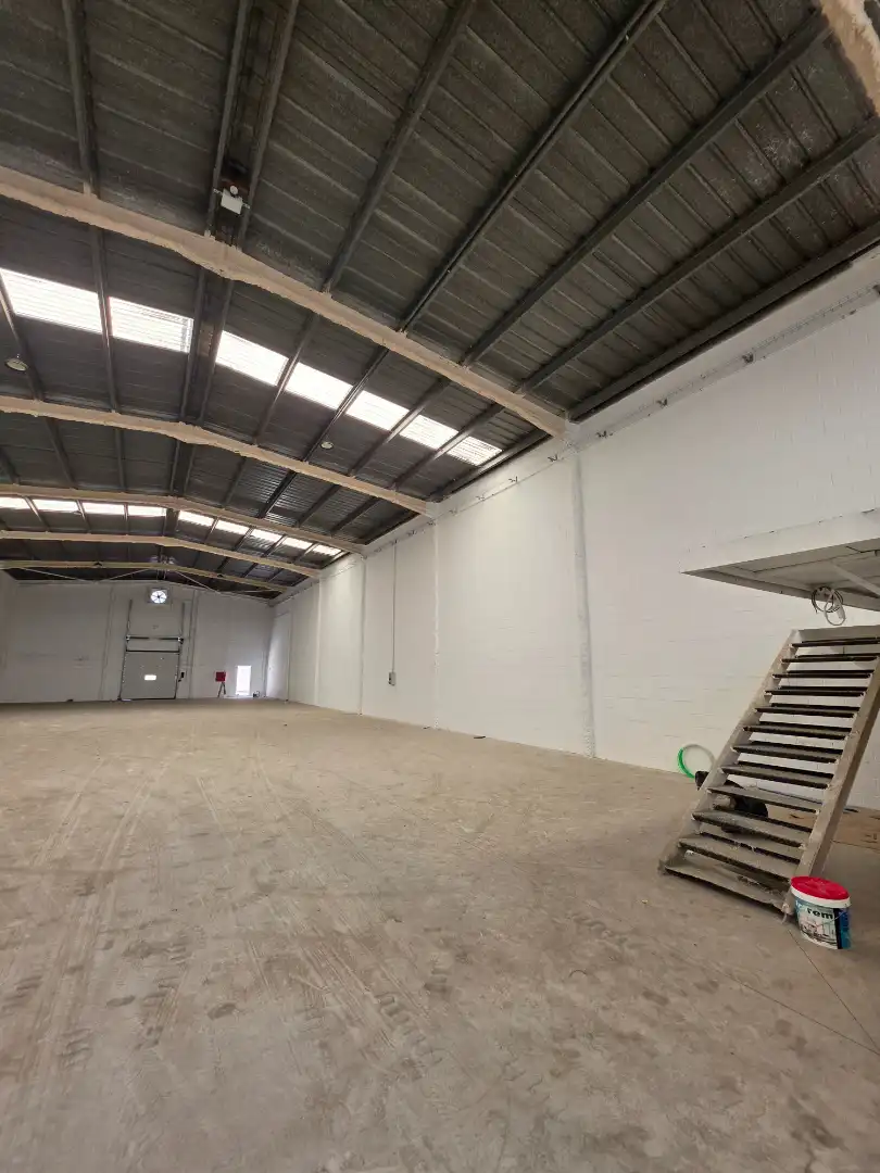 Fabrikhallen zur Miete in Castellbisbal