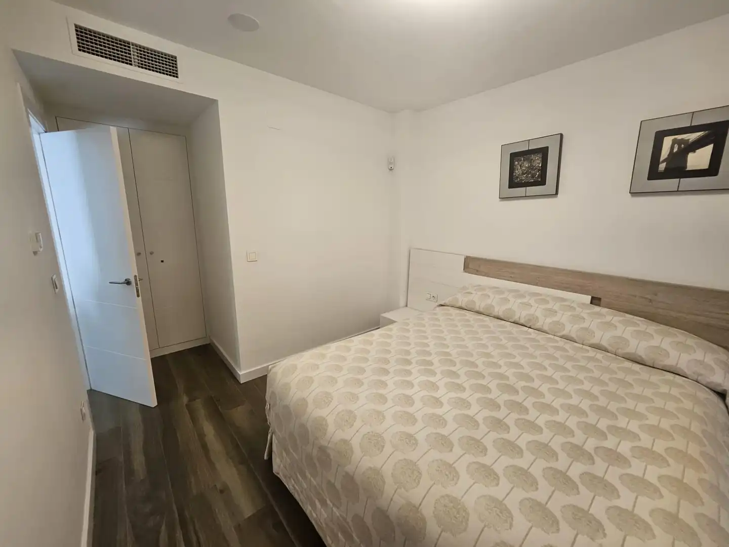 Bedroom of Flat for sale in Albacete  with Air Conditioner, Heating and Storage room
