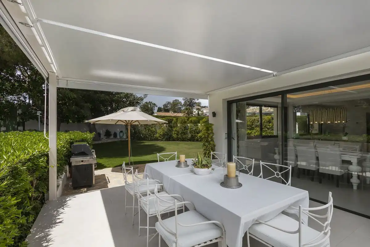 Terraza de Casa o chalet en venta en Marbella con Jardín privado, Terraza y Piscina