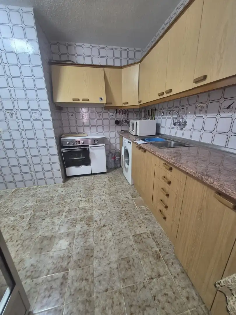 Küche von Wohnung zum Verkauf in Ávila mit Heizung, Terrasse und Abstellraum