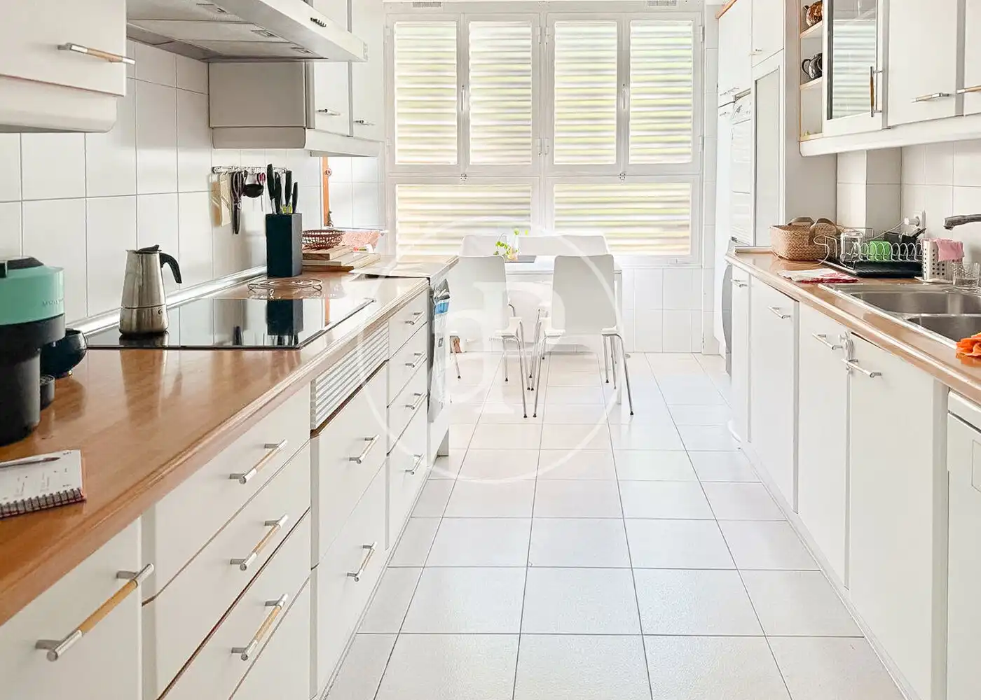 Cocina de Piso en venta en La Moraleja con Aire acondicionado, Calefacción y Jardín privado