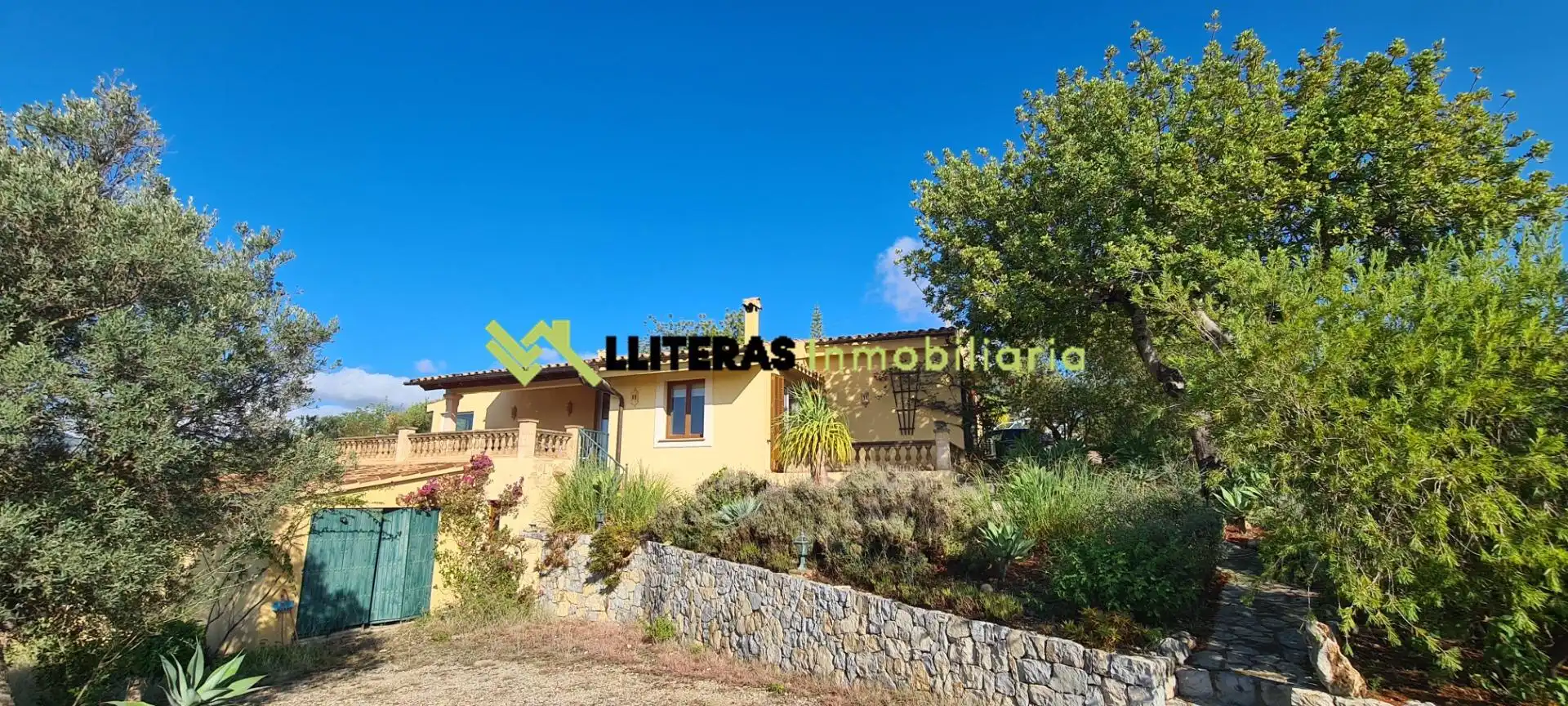Country homes for sale in Selva