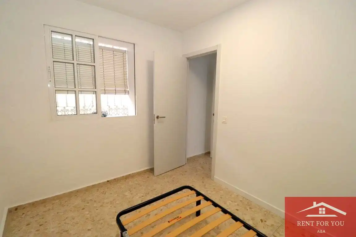 Dormitori de Casa o xalet de lloguer en Coín amb Aire condicionat, Terrassa i Moblat