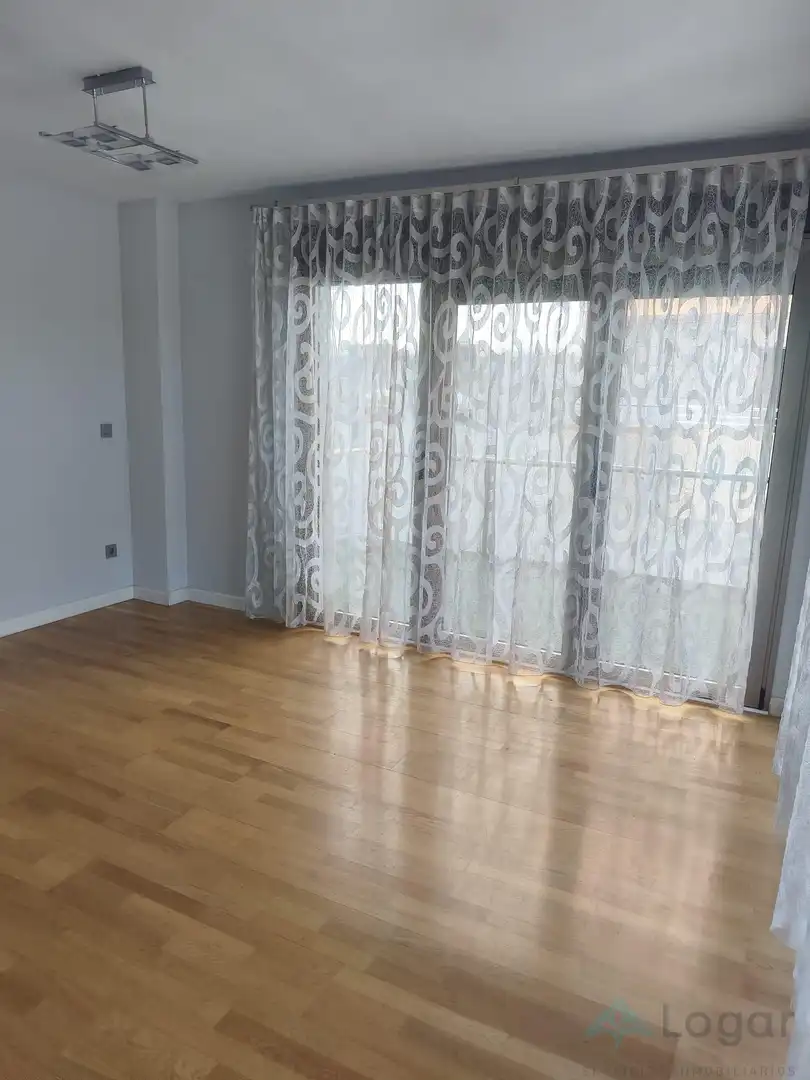 Living room of Flat for rent in Murcia  with Air Conditioner, Heating and Terrace
