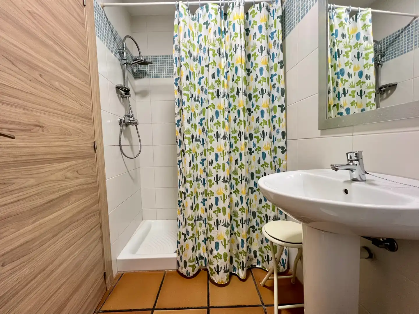 Baño de Casa o chalet en venta en Ayerbe con Calefacción, Terraza y Amueblado