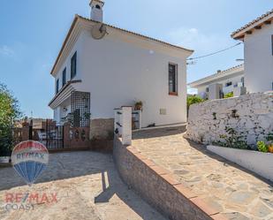 Vista exterior de Casa o xalet en venda en Macharaviaya amb Terrassa