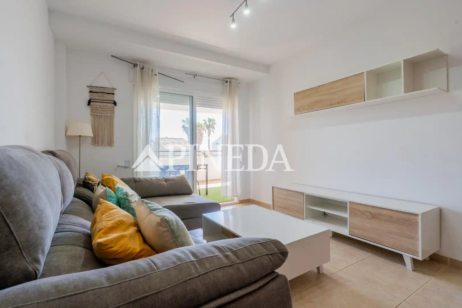 Sala d'estar de Apartament de lloguer en Puçol amb Terrassa, Moblat i Piscina comunitària