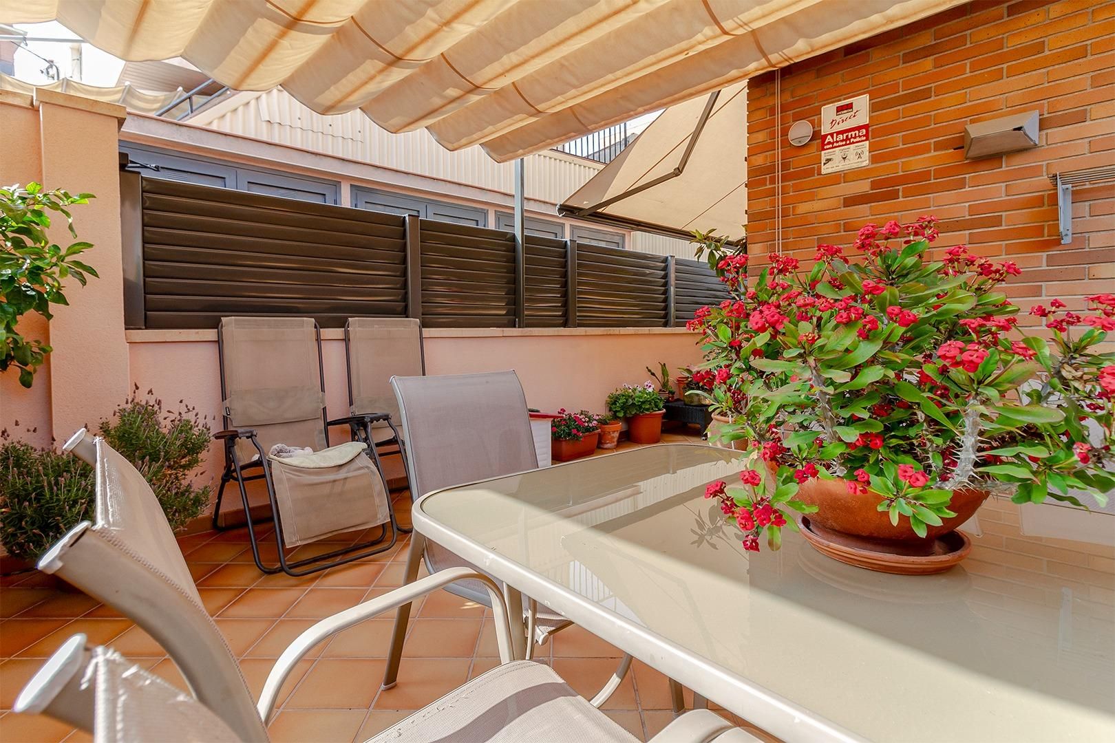 Terrassa de Planta baixa en venda en Castelldefels amb Aire condicionat, Calefacció i Parquet