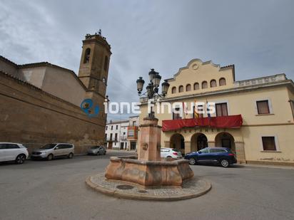 Vista exterior de Casa adosada en venda en Bellcaire d'Urgell amb Terrassa i Balcó