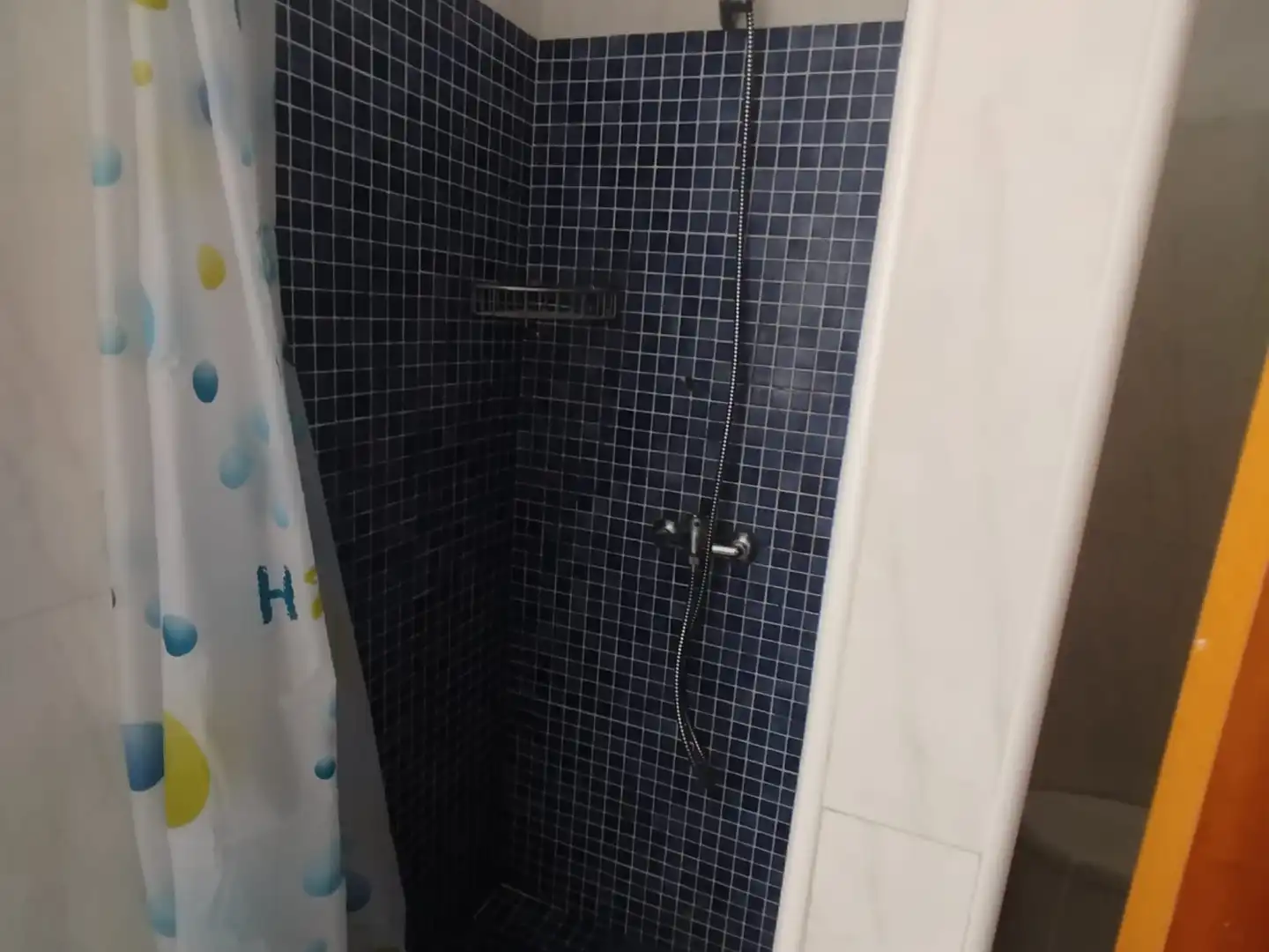 Baño de Apartamento de alquiler en Murcia con Aire acondicionado, Calefacción y Amueblado