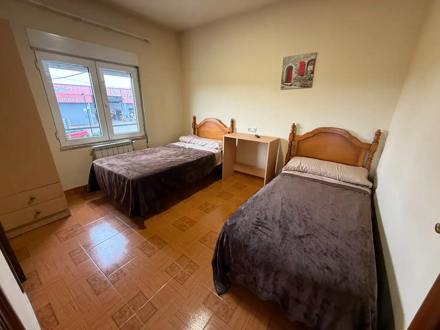 Dormitori de Edifici en venda en Siero amb Alarma