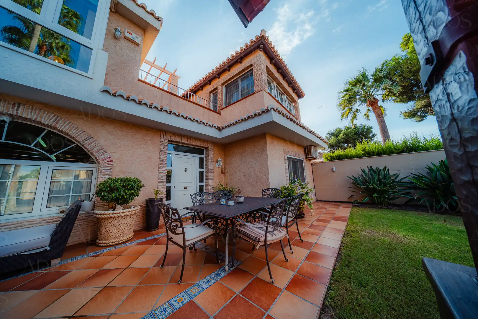 Houses for sale in Calle Fernando Casinello, Aguadulce Sur