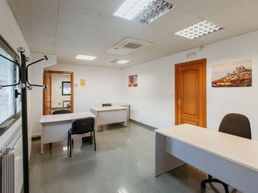 Oficina de lloguer a Calle Siderurgia 66