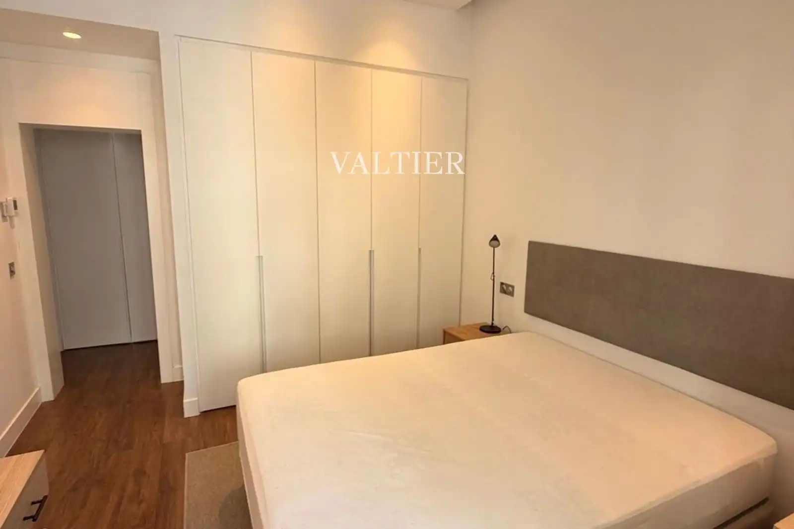 Habitación de Piso de alquiler en Madrid con Aire acondicionado, Terraza y Trastero