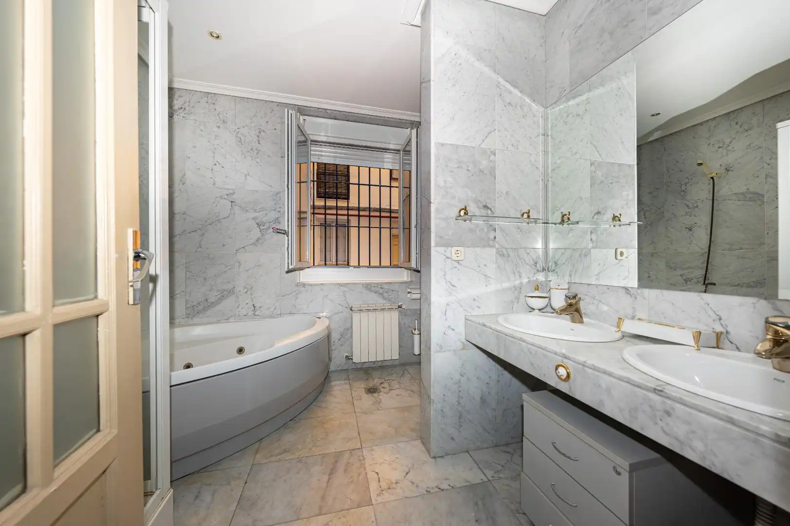 Bajo con ascensor en venta en Calle del Marqués de Urquijo, imagen 10